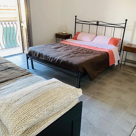 Отель Residenza In Piazzetta Васто Экстерьер фото