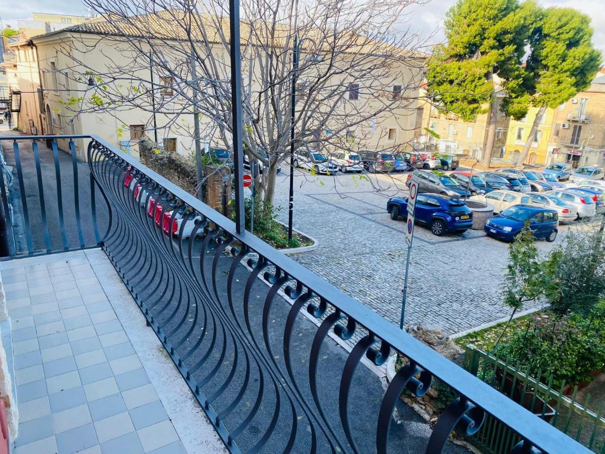 Отель Residenza In Piazzetta Васто Экстерьер фото